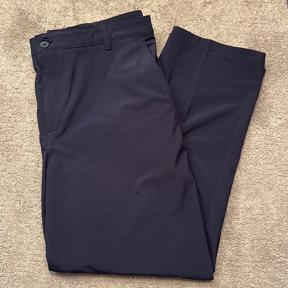 Izod golf Pants~ size 40 x 30